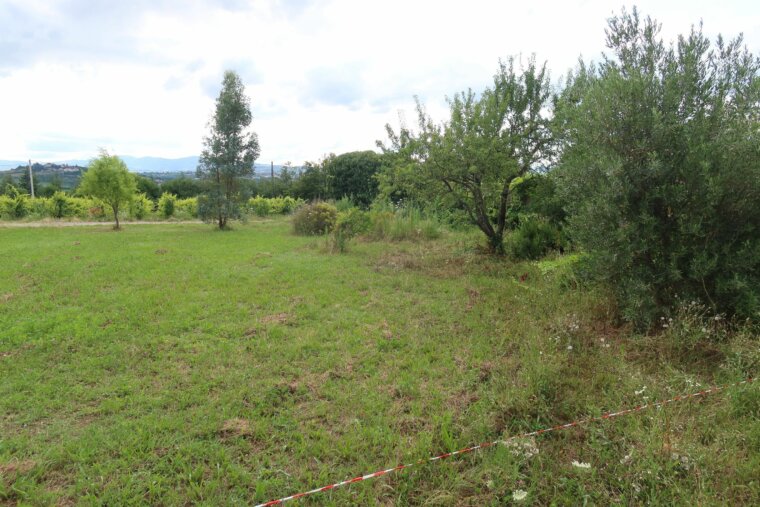 Terrain 640 m²